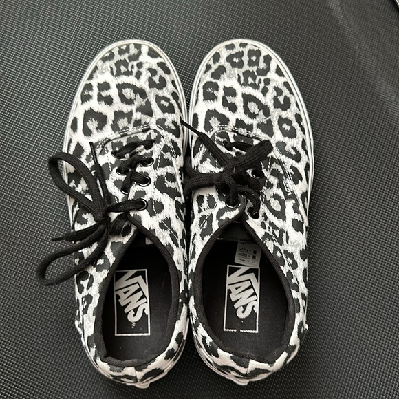 Snow leopard print vans - Picture 4 of 4